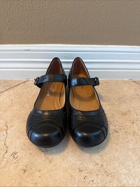 Predictions Black Mary Jane Flats with Buckle Strap